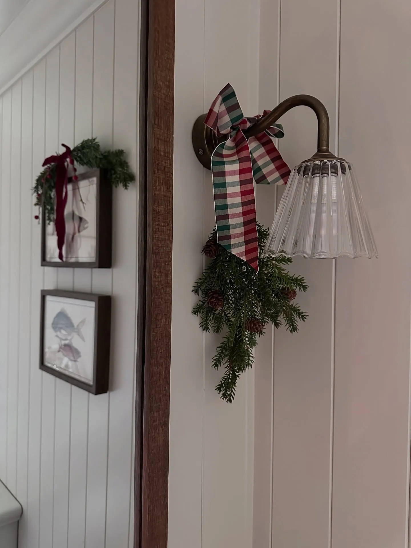 Garland Sconce Accent