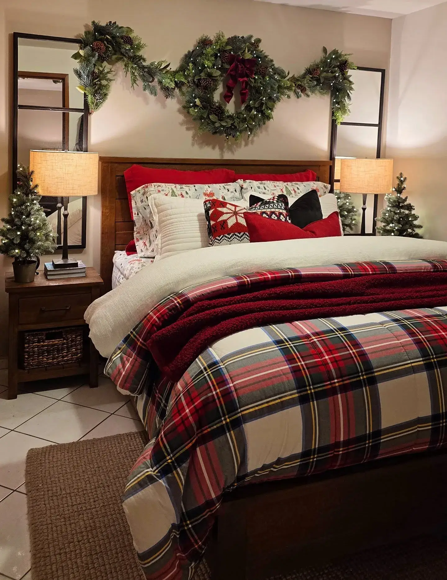 Layered Garland Mirror Bed