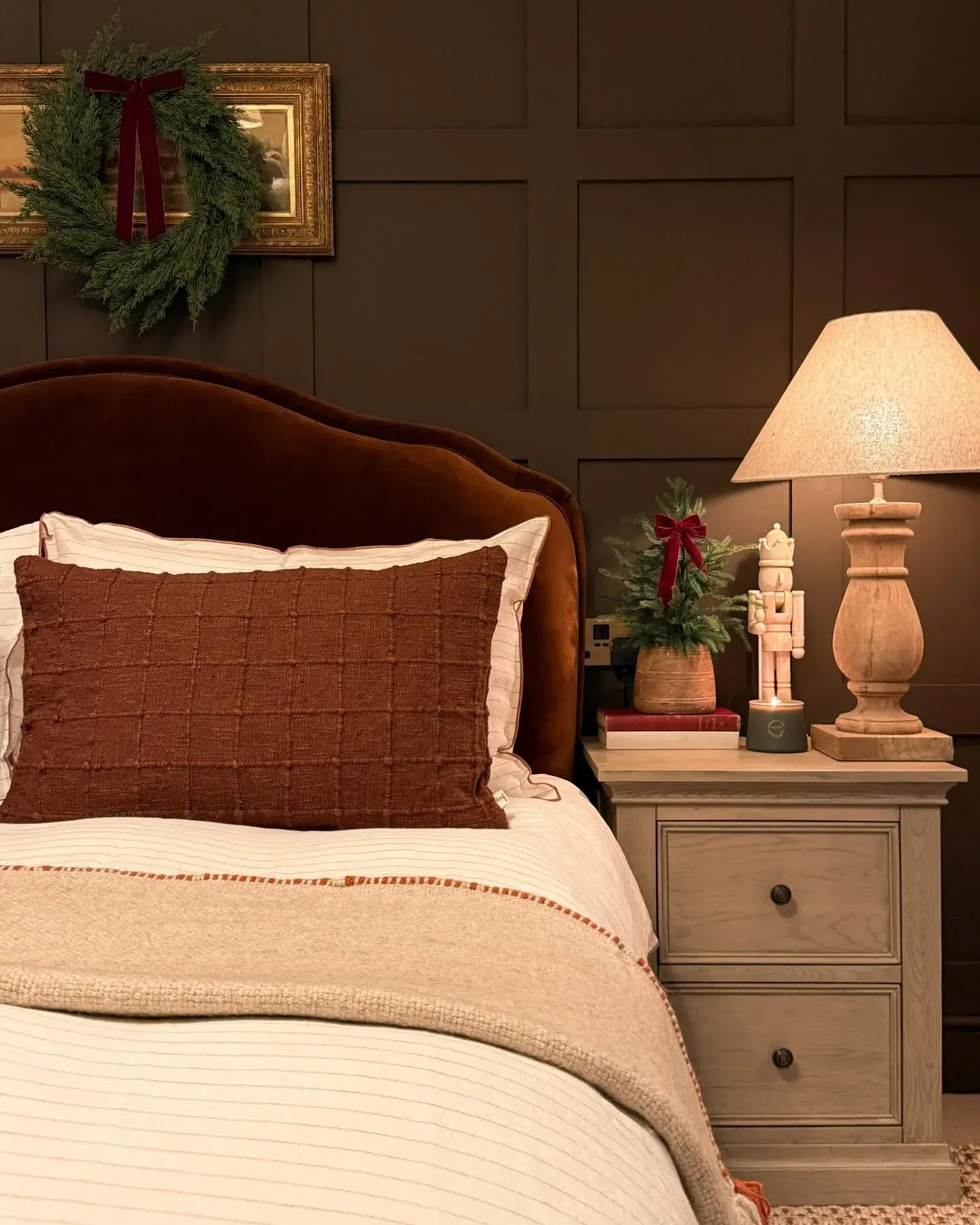 Velvet Wreath Bedroom Retreat