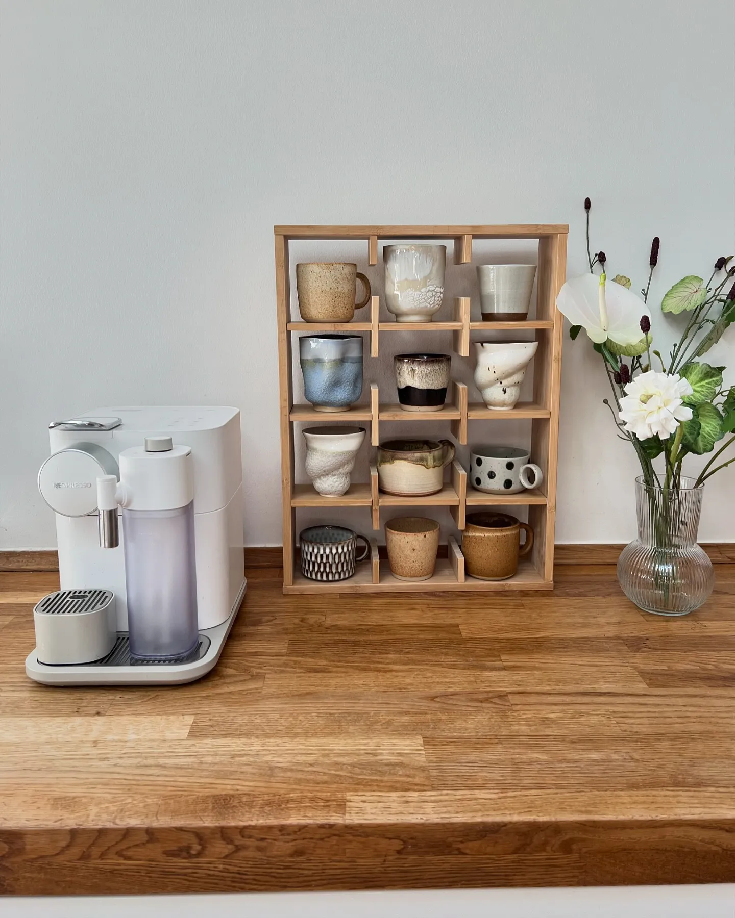 Wooden Mug Display Shelf